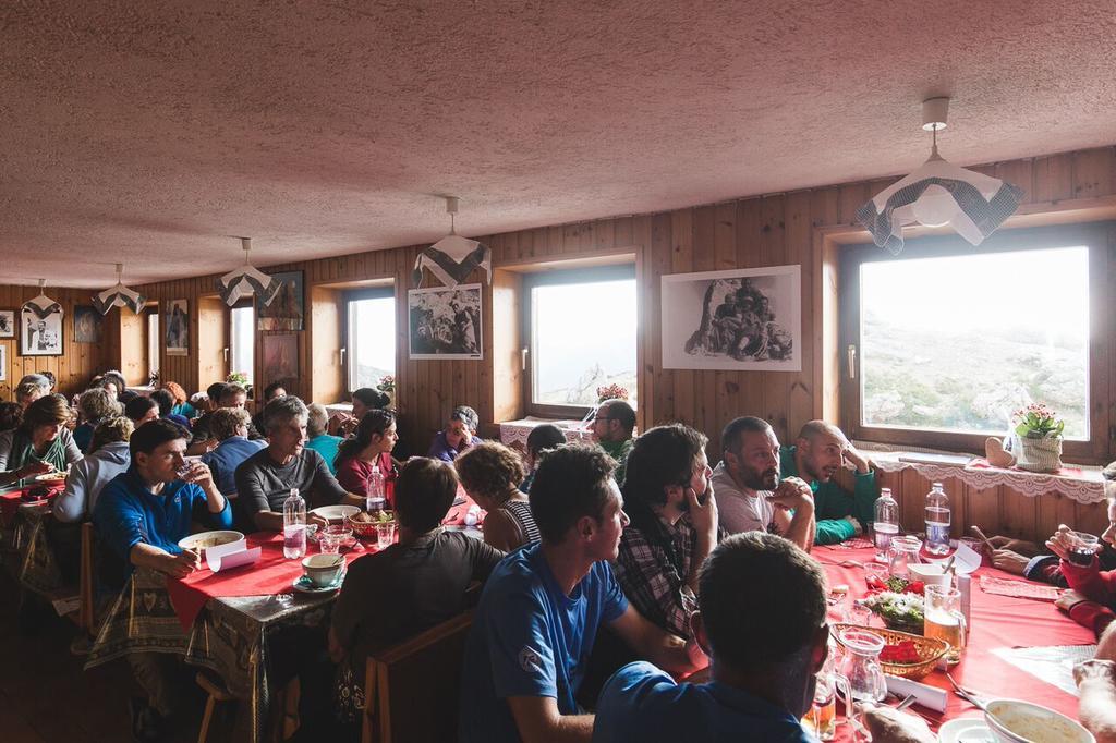 Rifugio Velo Della Madonna Hotel San Martino Di Castrozza Buitenkant foto